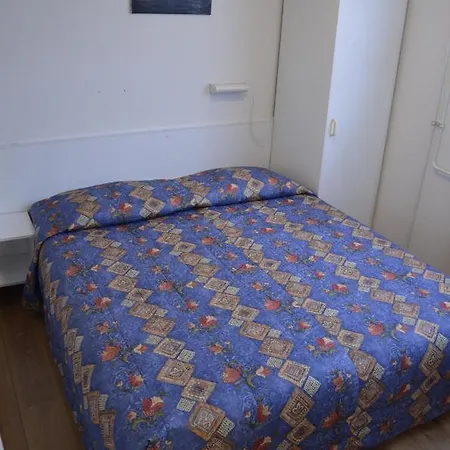Zomerhuisje Achter Torenlicht Apartament *